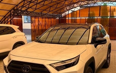 Toyota RAV4, 2025 год, 3 950 000 рублей, 3 фотография
