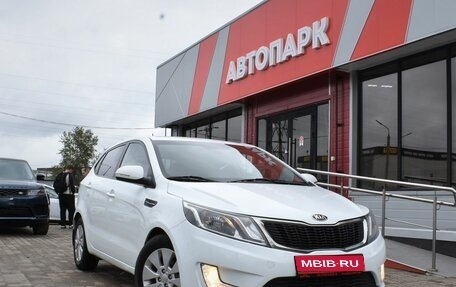 KIA Rio III рестайлинг, 2015 год, 1 049 000 рублей, 1 фотография