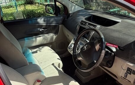 Toyota Passo Sette, 2009 год, 500 000 рублей, 8 фотография