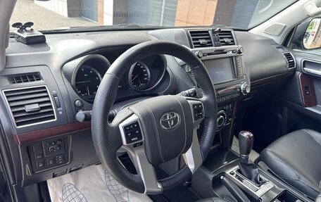 Toyota Land Cruiser Prado 150 рестайлинг 2, 2015 год, 3 590 000 рублей, 8 фотография