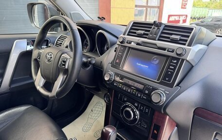 Toyota Land Cruiser Prado 150 рестайлинг 2, 2015 год, 3 590 000 рублей, 7 фотография