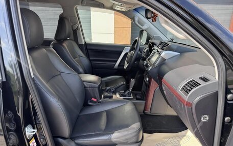 Toyota Land Cruiser Prado 150 рестайлинг 2, 2015 год, 3 590 000 рублей, 11 фотография