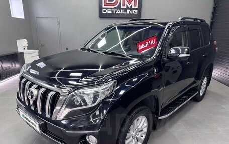 Toyota Land Cruiser Prado 150 рестайлинг 2, 2015 год, 3 590 000 рублей, 6 фотография