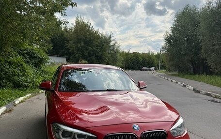 BMW 1 серия, 2019 год, 1 800 000 рублей, 3 фотография