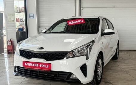 KIA Rio IV, 2021 год, 1 659 000 рублей, 2 фотография