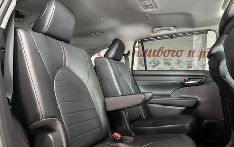 Toyota Highlander, 2021 год, 4 209 000 рублей, 13 фотография