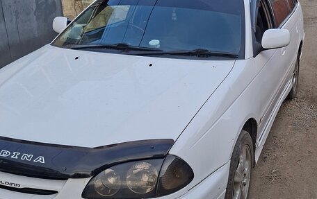 Toyota Caldina, 1999 год, 560 000 рублей, 2 фотография