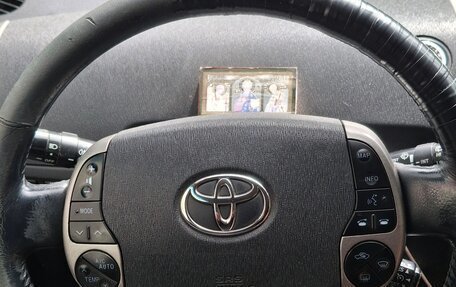 Toyota Prius, 2008 год, 575 000 рублей, 13 фотография