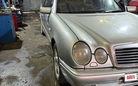 Mercedes-Benz E-Класс, 1999 год, 360 000 рублей, 5 фотография