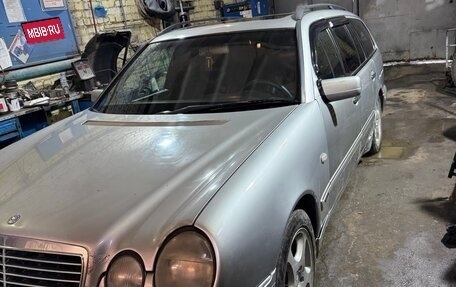 Mercedes-Benz E-Класс, 1999 год, 360 000 рублей, 2 фотография