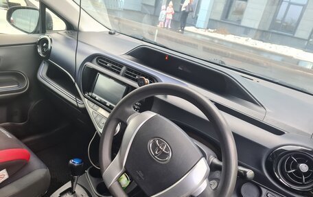 Toyota Aqua I, 2016 год, 1 040 000 рублей, 4 фотография