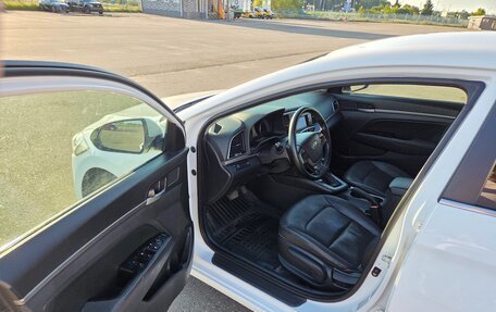 Hyundai Elantra VI рестайлинг, 2016 год, 1 450 000 рублей, 7 фотография