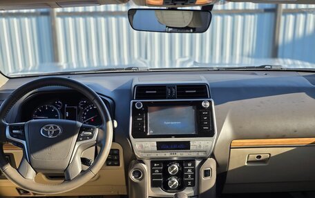 Toyota Land Cruiser Prado 150 рестайлинг 2, 2018 год, 4 450 000 рублей, 18 фотография
