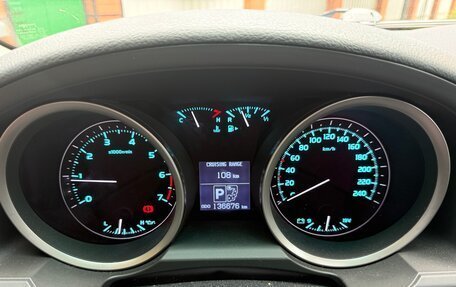 Toyota Land Cruiser 200, 2011 год, 4 300 000 рублей, 12 фотография