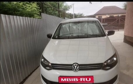 Volkswagen Polo VI (EU Market), 2015 год, 1 100 000 рублей, 3 фотография