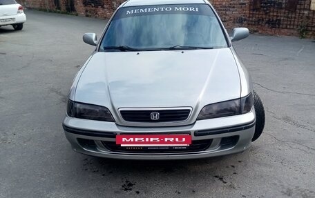 Honda Accord VII рестайлинг, 1997 год, 300 000 рублей, 2 фотография