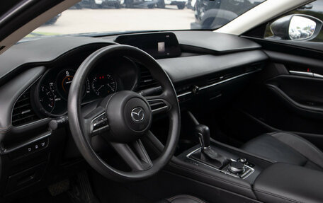 Mazda 3, 2020 год, 2 068 000 рублей, 10 фотография