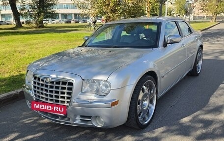 Chrysler 300C II, 2006 год, 800 000 рублей, 3 фотография