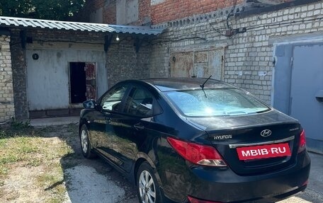 Hyundai Solaris II рестайлинг, 2015 год, 870 000 рублей, 5 фотография