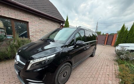 Mercedes-Benz V-Класс, 2022 год, 9 500 000 рублей, 2 фотография