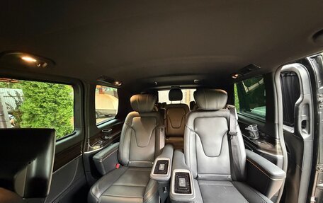 Mercedes-Benz V-Класс, 2022 год, 9 500 000 рублей, 19 фотография
