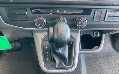 Volkswagen Transporter T6 рестайлинг, 2022 год, 3 650 800 рублей, 16 фотография