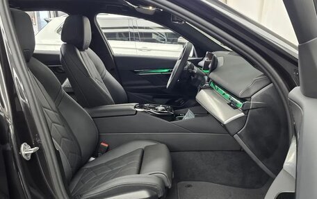 BMW 5 серия, 2026 год, 9 330 000 рублей, 11 фотография