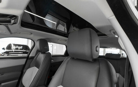 Land Rover Range Rover Velar I, 2024 год, 7 850 000 рублей, 10 фотография