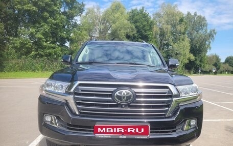 Toyota Land Cruiser 200, 2019 год, 6 950 000 рублей, 1 фотография