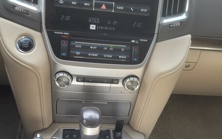 Toyota Land Cruiser 200, 2019 год, 6 950 000 рублей, 11 фотография