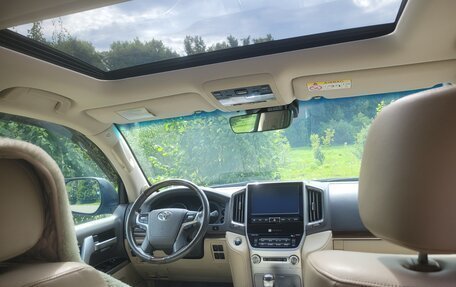 Toyota Land Cruiser 200, 2019 год, 6 950 000 рублей, 14 фотография