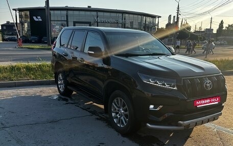 Toyota Land Cruiser Prado 150 рестайлинг 2, 2017 год, 4 230 000 рублей, 6 фотография