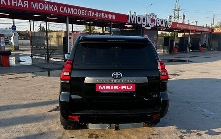Toyota Land Cruiser Prado 150 рестайлинг 2, 2017 год, 4 230 000 рублей, 5 фотография