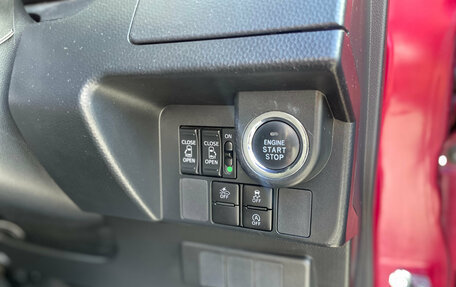 Toyota Roomy I, 2017 год, 1 049 000 рублей, 19 фотография