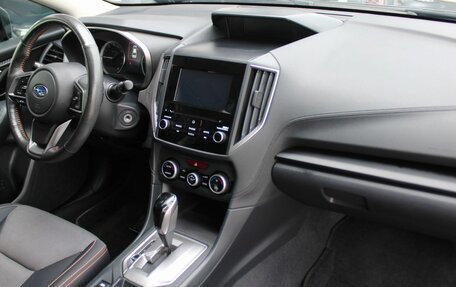 Subaru XV II, 2018 год, 2 389 000 рублей, 21 фотография