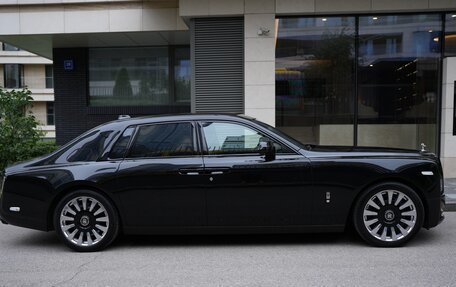 Rolls-Royce Phantom VIII, 2021 год, 59 000 000 рублей, 3 фотография