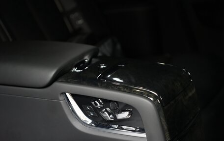 Rolls-Royce Phantom VIII, 2021 год, 59 000 000 рублей, 14 фотография