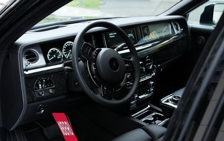 Rolls-Royce Phantom VIII, 2021 год, 59 000 000 рублей, 10 фотография