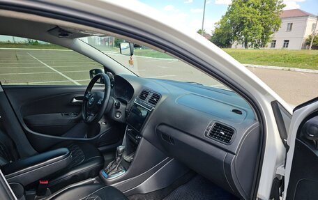 Volkswagen Polo VI (EU Market), 2012 год, 795 000 рублей, 14 фотография
