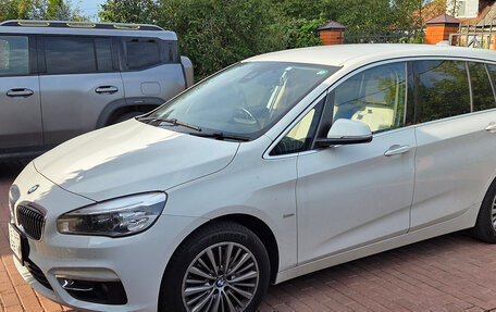 BMW 2 серия Grand Tourer F46 рестайлинг, 2017 год, 2 500 000 рублей, 4 фотография