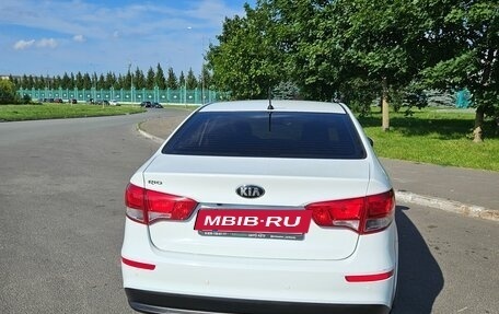 KIA Rio III рестайлинг, 2015 год, 1 000 000 рублей, 6 фотография