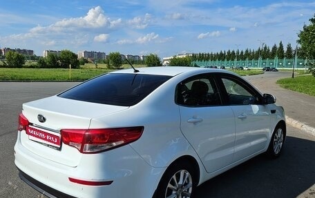 KIA Rio III рестайлинг, 2015 год, 1 000 000 рублей, 4 фотография
