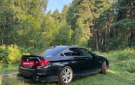 BMW 5 серия, 2015 год, 1 300 000 рублей, 3 фотография