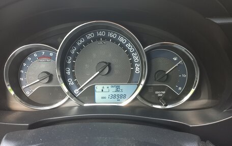 Toyota Corolla, 2014 год, 1 300 000 рублей, 14 фотография