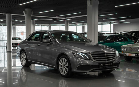 Mercedes-Benz E-Класс, 2020 год, 3 490 000 рублей, 2 фотография