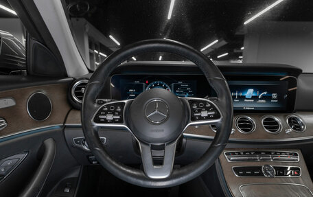 Mercedes-Benz E-Класс, 2020 год, 3 490 000 рублей, 9 фотография