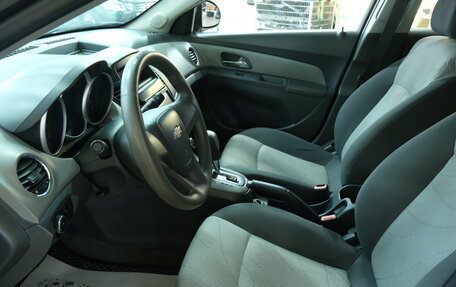 Chevrolet Cruze II, 2010 год, 669 000 рублей, 8 фотография