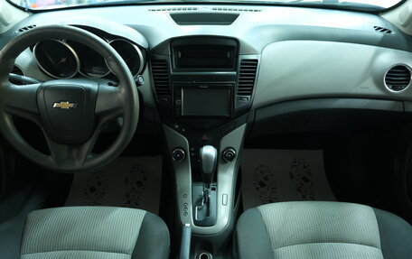 Chevrolet Cruze II, 2010 год, 669 000 рублей, 13 фотография