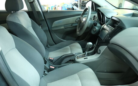 Chevrolet Cruze II, 2010 год, 669 000 рублей, 17 фотография
