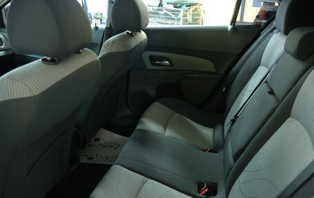 Chevrolet Cruze II, 2010 год, 669 000 рублей, 18 фотография